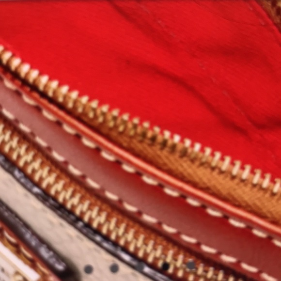 NEW Dooney & Bourke Pebble grain coin case BONE NEW BNWT - Picture 3 of 8